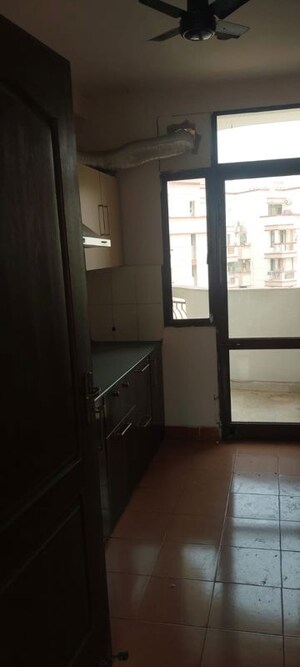 Room in 3 BHK Apartment at Emaar Gurgaon Greens, Sector 102 – for Rent
