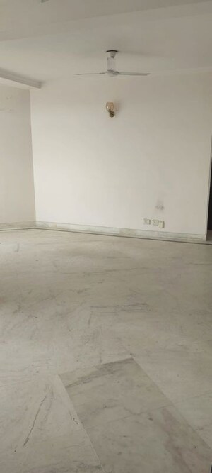 Room in 3 BHK Apartment at Emaar Gurgaon Greens, Sector 102 – for Rent