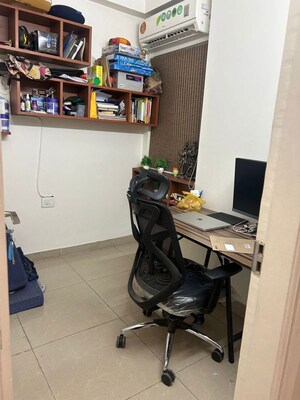 Team Area in 3 BHK Apartment at H R Buildcon Elite Homz, Sector 77 – for Rent