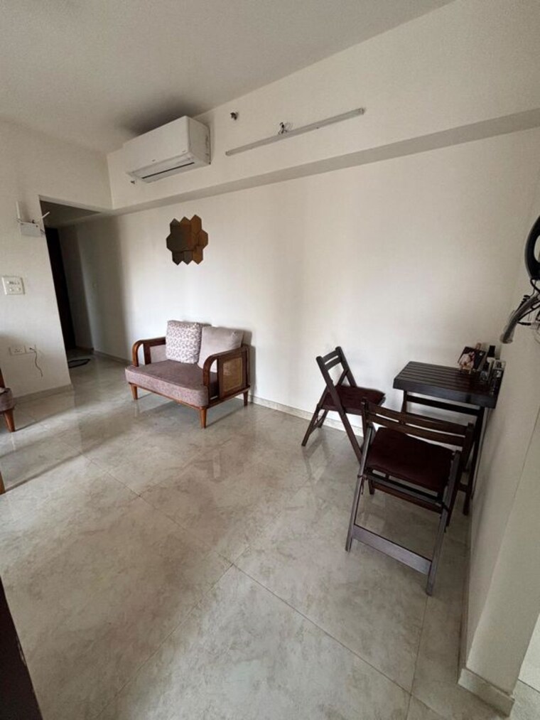 Living Room, lodha-amara 2 Bedroom 672 Sq.Ft. Apartment In Kolshet Road Thane 10529849