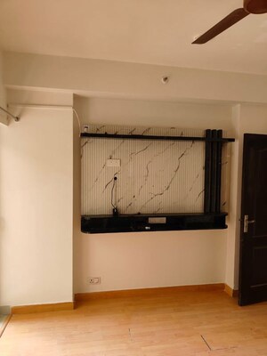 2 BHK Apartment For Sale in Panchsheel Greens II, Sector 16 Greater Noida