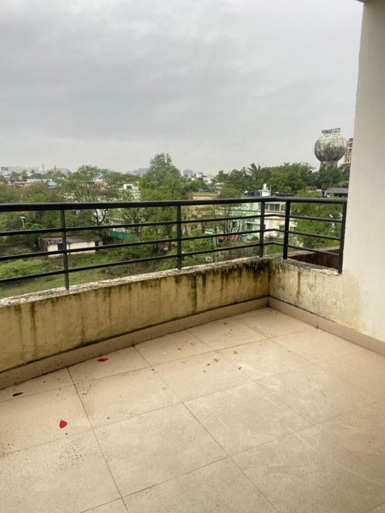 Balcony, golden-nest-kalyani-nagar 1 Bedroom 600 Sq.Ft. Apartment In Kalyani Nagar Pune 10529884