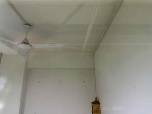 Bathroom in  Shop at Vesu – for Sale