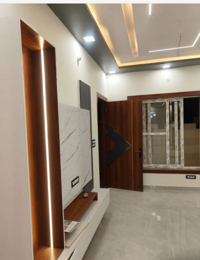 Room, indira nagar 3 Bedroom 1400 Sq.Ft. Villa In Indira Nagar Lucknow 10530051