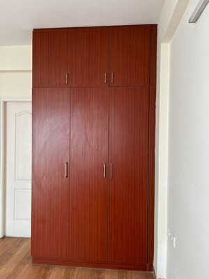 Furnished Amenities in 2 BHK Apartment at Atco Sapphire, Sarjapur Road – for Rent