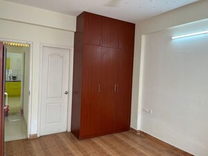 Room in 2 BHK Apartment at Atco Sapphire, Sarjapur Road – for Rent
