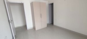 Room in 3 BHK Apartment at Pareena The Elite Residences, Sector 99 – for Rent