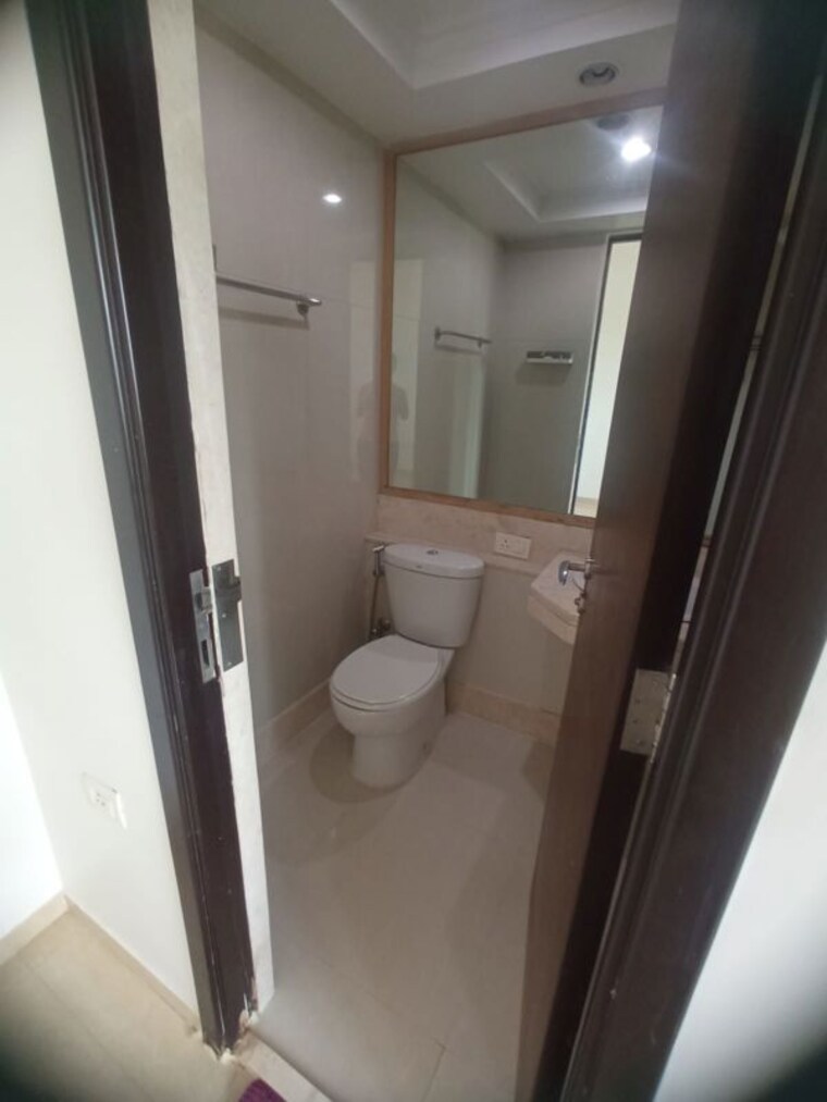 Bathroom, hiranandani-maitri-park 2 Bedroom 750 Sq.Ft. Apartment In Chembur Mumbai 10530219