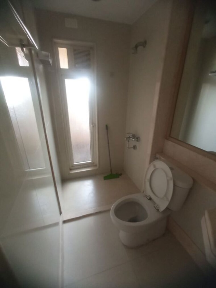 Bathroom, hiranandani-maitri-park 2 Bedroom 750 Sq.Ft. Apartment In Chembur Mumbai 10530219