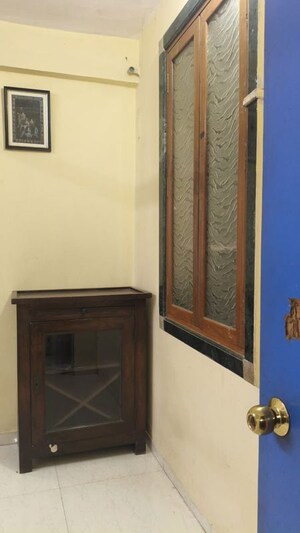 Furnished Amenities in 2 BHK Apartment at Amardeep CHS Tilak Nagar, Tilak Nagar – for Rent