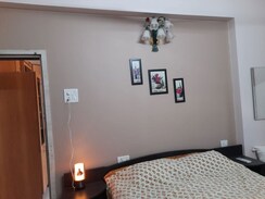 2 BHK + Extra Room Apartment For Rent in Mahim West