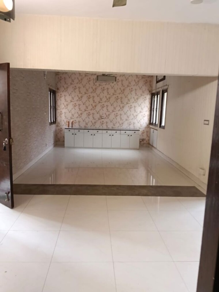 Bathroom, alaknanda 3 Bedroom 1500 Sq.Ft. Builder Floor In Alaknanda Delhi 10530309