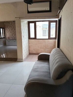 Living Room in 3 BHK Builder Floor at Alaknanda – for Rent