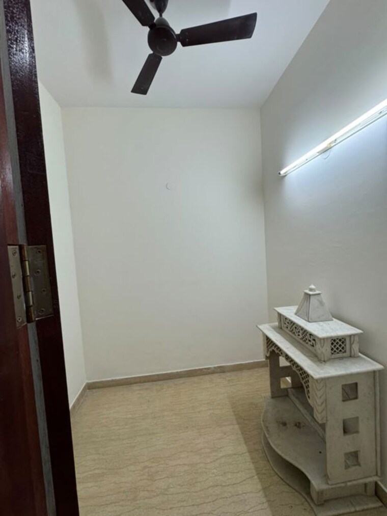 Bathroom, sector 43 2 Bedroom 1500 Sq.Ft. Builder Floor In Sector 43 Gurgaon 10530344