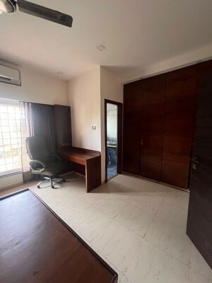Room in 4 BHK Villa at Gera Greensville, Kharadi – for Rent