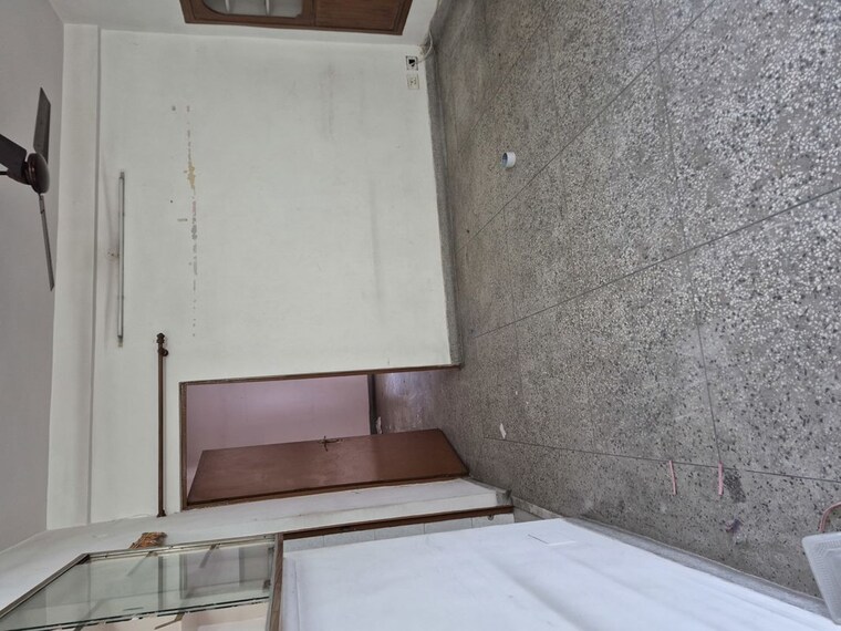 Room, mayur vihar 2.5 Bedroom 1180 Sq.Ft. Apartment In Mayur Vihar Delhi 10530347