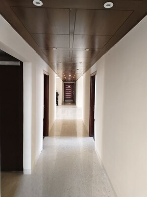  5 BHK Apartment at Unitech The World Spa, Sector 30 – for Sale