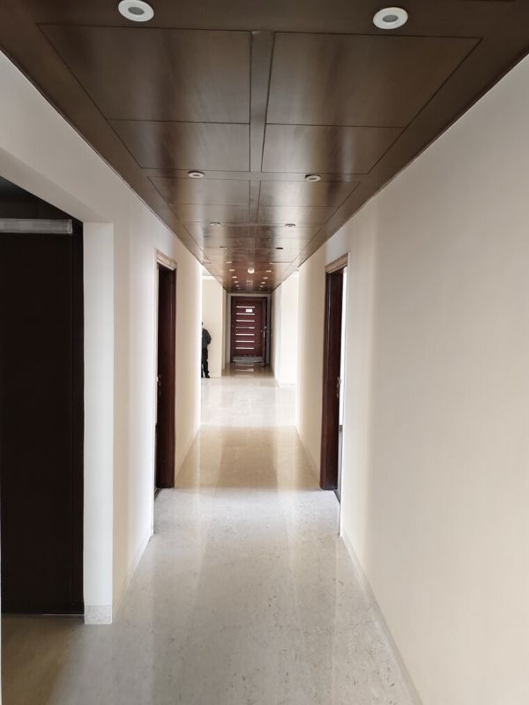 Other, unitech-the-world-spa 5 Bedroom 5202 Sq.Ft. Apartment In Sector 30 Gurgaon 9631916