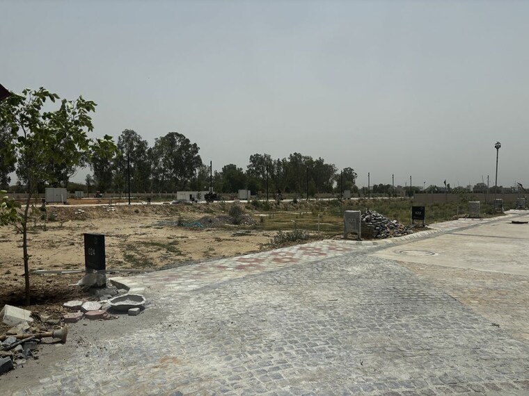 undefined, amolik-aster-woods  180 Sq.Yd. Plot In Sector 98 Faridabad 10530392