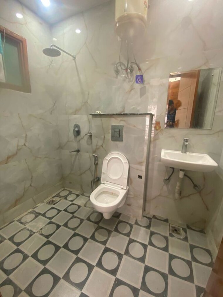 Bathroom, nirala-greenshire-mart 3 Bedroom 1450 Sq.Ft. Apartment In Bisrakh Jalalpur Greater Noida 10530414
