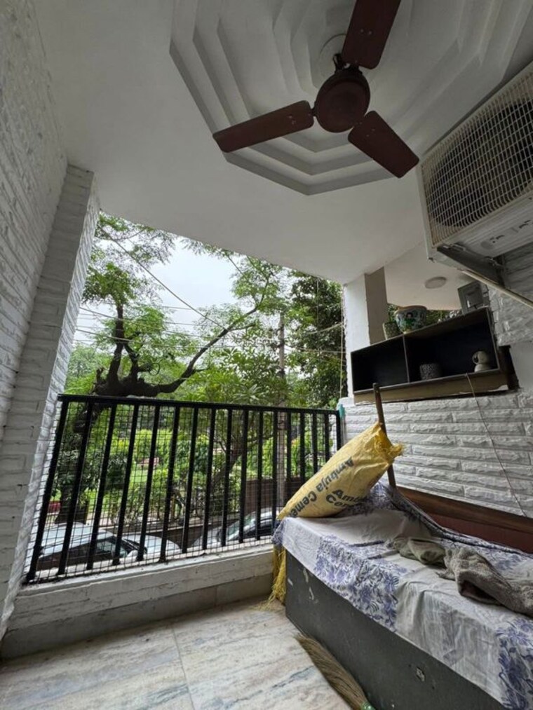 Balcony, malviya nagar 3 Bedroom 1600 Sq.Ft. Builder Floor In Malviya Nagar Delhi 10530447
