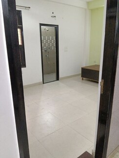 3 BHK + Servant Room Builder Floor For Rent in Sector 47