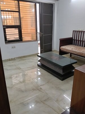 Living Room in 3 BHK Builder Floor at Sector 47 – for Rent