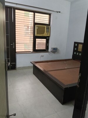 Kitchen in 3 BHK Builder Floor at Sector 47 – for Rent