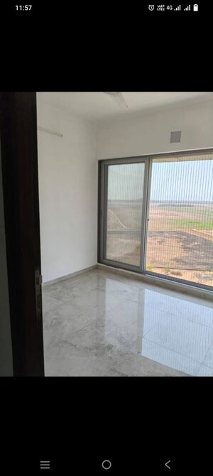 Room in 1 BHK Apartment at Shreeji Trinity Heights, Nalasopara West – for Sale