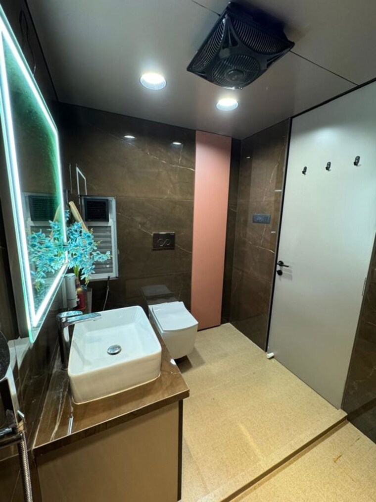 Attached Bathroom, lodha-villa-royale 3 Bedroom 2000 Sq.Ft. Villa In Mankoli Thane 10530501
