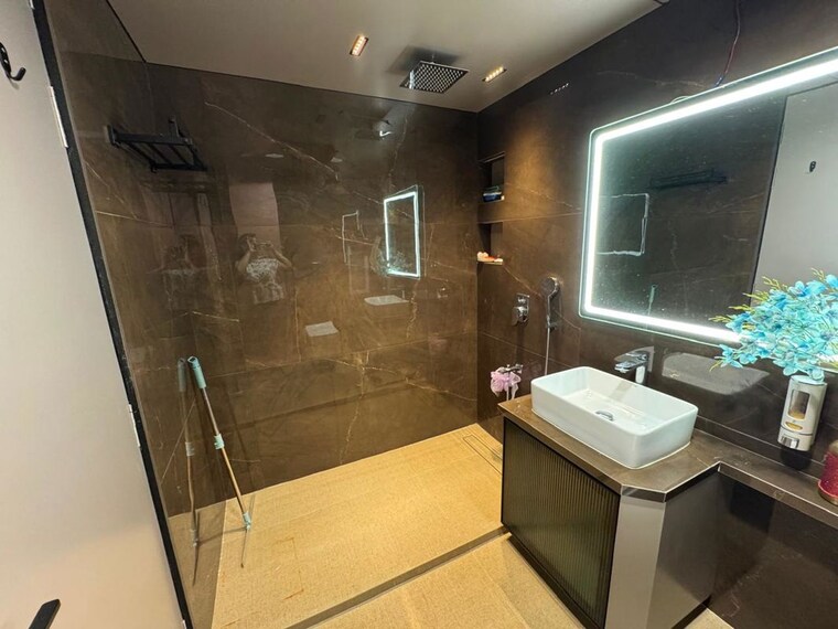 Bathroom, lodha-villa-royale 3 Bedroom 2000 Sq.Ft. Villa In Mankoli Thane 10530501