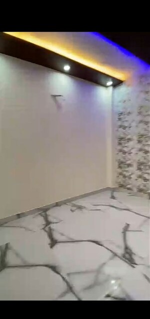 Room in 2 BHK Independent House at Dwarka Mor – for Sale