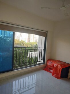 Retail Shop For Rent in Holy Cross Tower