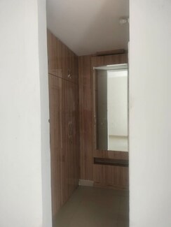 2.5 BHK + Study Room Apartment For Rent in Jm Orchid