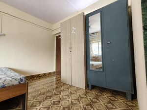 Room in 1 RK Apartment at Ashirwad CHS Andheri East, Andheri East – for Rent