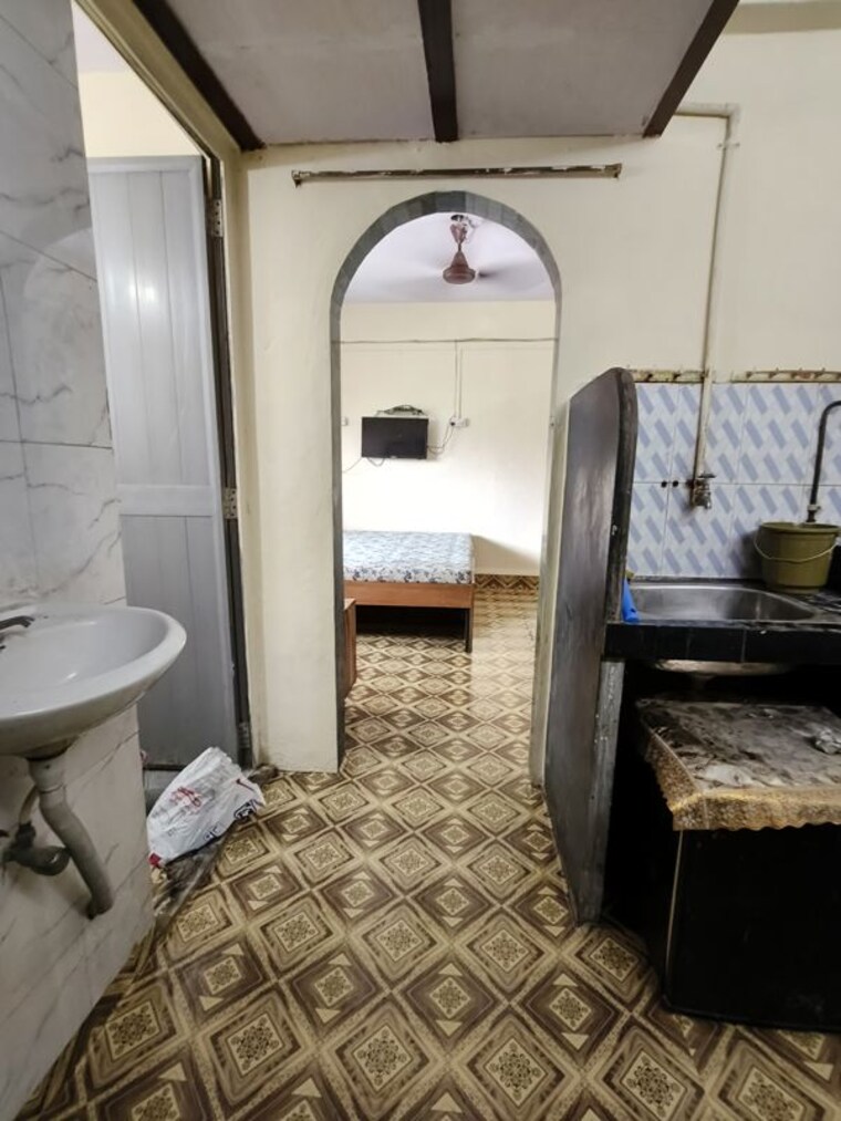 Bathroom, ashirwad-chs-andheri-east 1 RK 300 Sq.Ft. Apartment In Andheri East Mumbai 10530546