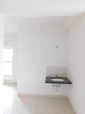 Room in 3 BHK Apartment at Aparna Cyber Heights, Osman Nagar – for Sale