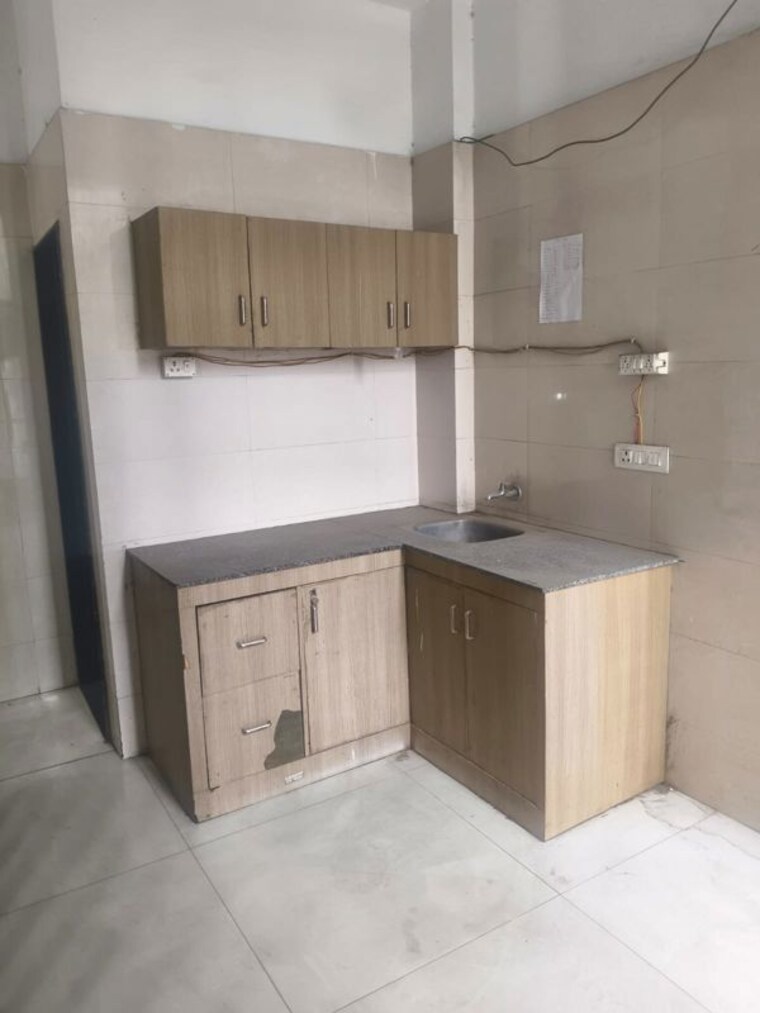 Kitchen, sector 2 Commercial Office Space 2500 Sq.Ft. In Sector 2 Noida 10530571