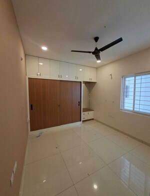 Room in 3 BHK Apartment at Aparna Zenon, Puppalaguda – for Rent