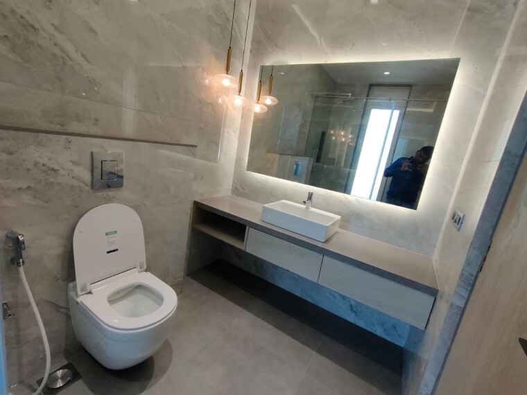 Bathroom, windsor-grande-residences 4 Bedroom 2350 Sq.Ft. Apartment In Andheri West Mumbai 10530589