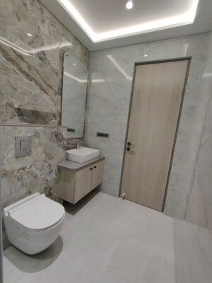 Bathroom in 4 BHK Apartment at Windsor Grande Residences, Andheri West – for Rent