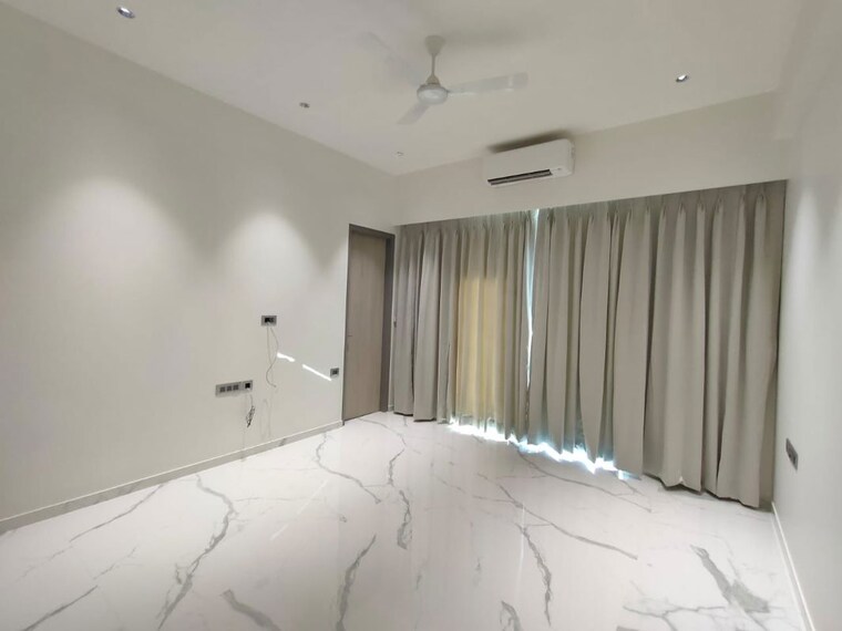 Bedroom, windsor-grande-residences 4 Bedroom 2350 Sq.Ft. Apartment In Andheri West Mumbai 10530589