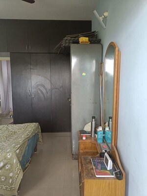 Room in 2 BHK Apartment at Yelenahalli – for Rent