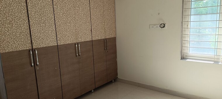 Room, jubilee-enclave Commercial Office Space 1600 Sq.Ft. In Hi Tech City Hyderabad 10530625