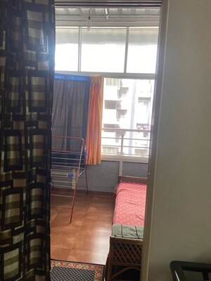 Room in 2 BHK Apartment at Raviraj Solace Park, Hadapsar – for Rent