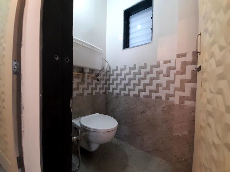 Bathroom, unnat-nagar-chs 1 Bedroom 322 Sq.Ft. Apartment In Goregaon West Mumbai 10530649