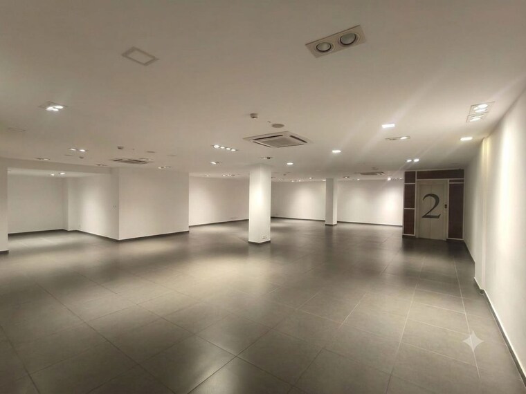 Exterior View, kundannoor Commercial Showroom 13000 Sq.Ft. In Kundannoor Kochi 10527915