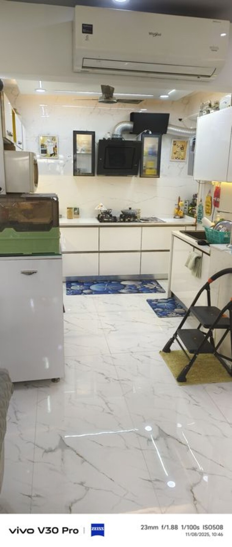 Team Area, paryatan vihar 2 Bedroom 1050 Sq.Ft. Apartment In Paryatan Vihar Delhi 9420033