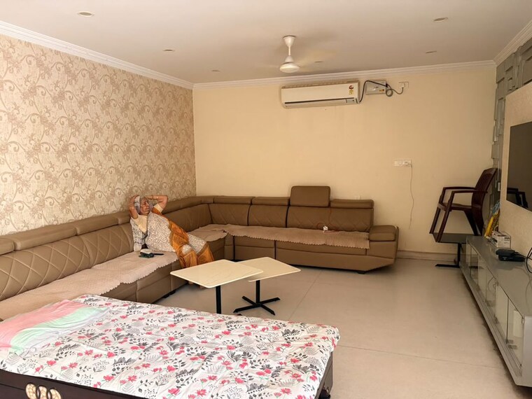 Living Room, sagar-enclave-bowenpally 5 Bedroom 235 Sq.Yd. Villa In Bowenpally Hyderabad 10530699
