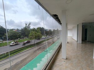  Showroom – Exterior View View at Vyttila - for Rent